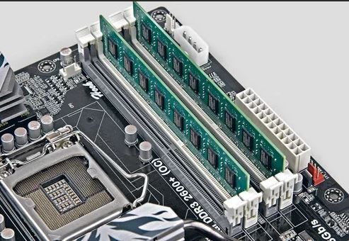 Совместимы ли мат. плата на DDR3 с видеокартой на GDDR5